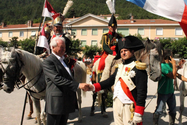Le bicentenaire du retour de Napoléon a été fêté dans les règles de l’art ! Le bicentenaire du retour de Napoléon a été fêté dans les règles de l’art !