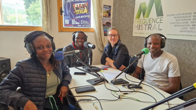 Une délégation du Bénin accueillie au Lycée Carmejane pour préparer les ovinpiades mondiales. Une délégation du Bénin accueillie au Lycée Carmejane pour préparer les ovinpiades mondiales.
