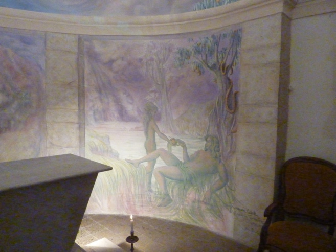 Monde déconnecté du monde céleste, Jeanne Ricketts dévoile ses dernières œuvres au Château de Taulane Monde déconnecté du monde céleste, Jeanne Ricketts dévoile ses dernières œuvres au Château de Taulane