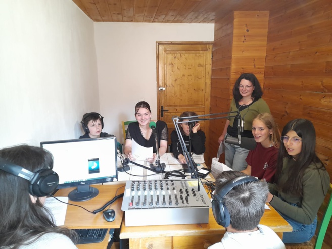 La classe média du collège les Giraudes s'interroge : quels sont les impacts des Jeux Olympiques ? La classe média du collège les Giraudes s'interroge : quels sont les impacts des Jeux Olympiques ?