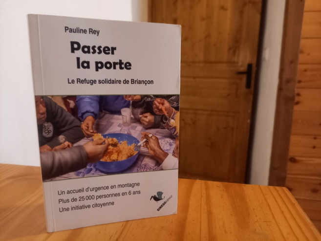 Passer la porte, de Pauline Rey Passer la porte, de Pauline Rey