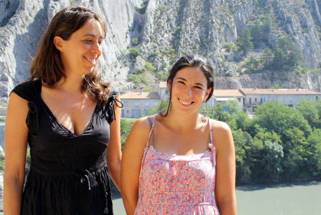 Le temps d’une étreinte, spectacle de rue pour faire chavirer les cœurs ! Le temps d’une étreinte, spectacle de rue pour faire chavirer les cœurs !