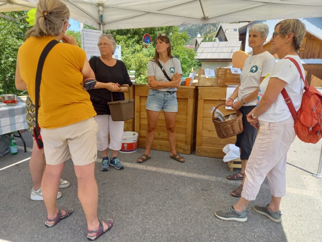 Les Apéro'composts : le compostage collectif prend de l'ampleur Les Apéro'composts : le compostage collectif prend de l'ampleur