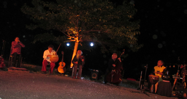 La clôture de la 10ème édition des Rencontres de la parole a enchanté la Robine sur Galabre. La clôture de la 10ème édition des Rencontres de la parole a enchanté la Robine sur Galabre.