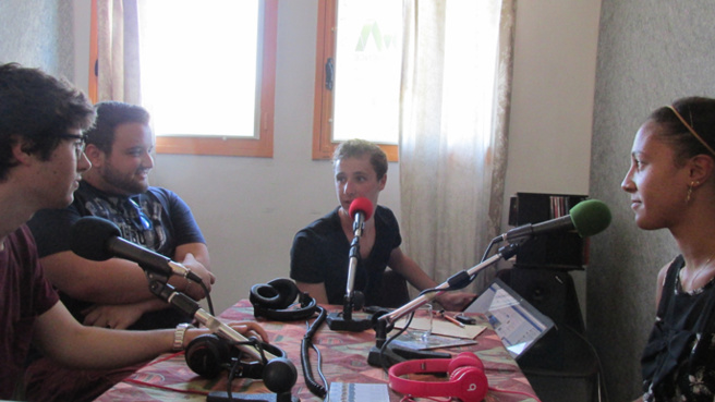 De gauche à droite Simon, Jonathan, Dimitri et Melissa De gauche à droite Simon, Jonathan, Dimitri et Melissa