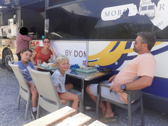 Un bus au service de la cuisine gourmande Un bus au service de la cuisine gourmande