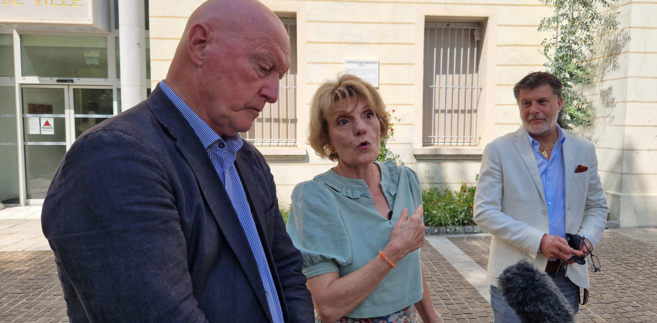 La Maire de Digne les bains se mobilise pour une équité des soins hospitaliers pour tous. La Maire de Digne les bains se mobilise pour une équité des soins hospitaliers pour tous.