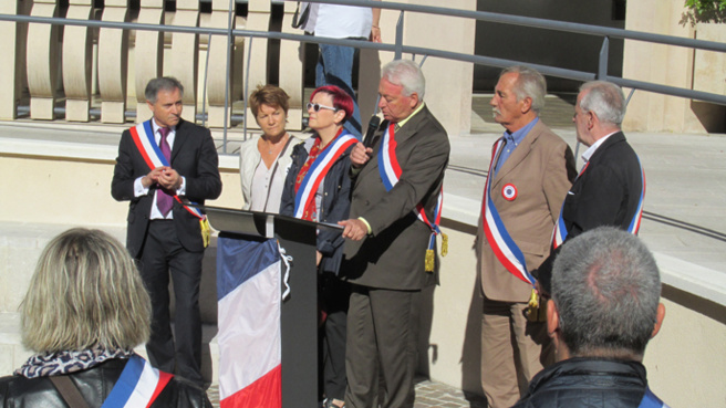 Les maires du 04 manifestaient à Digne samedi Les maires du 04 manifestaient à Digne samedi