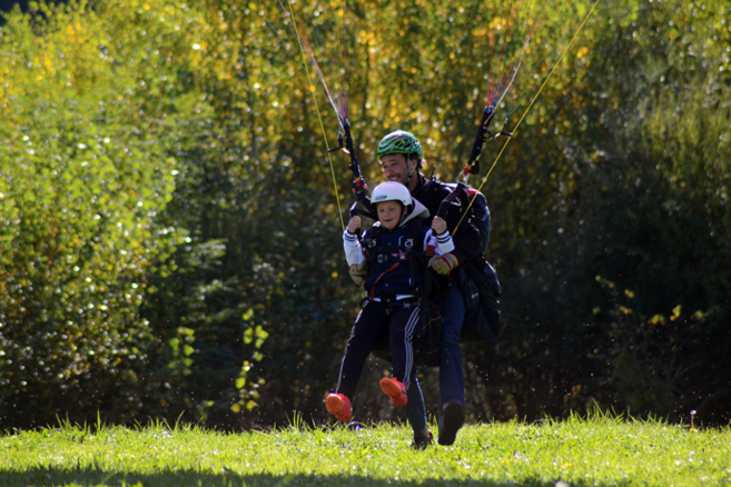 Un baptême de l’air pour 9 enfants du Secours populaire Un baptême de l’air pour 9 enfants du Secours populaire