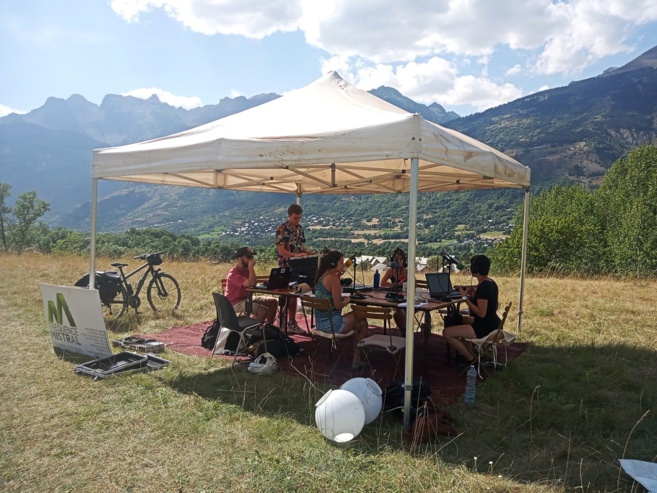 En direct du festival Chapeaux Hauts ! En direct du festival Chapeaux Hauts !