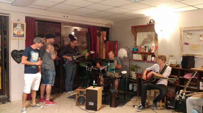 Le Petit Saloon, café associatif est ouvert à Gap Le Petit Saloon, café associatif est ouvert à Gap