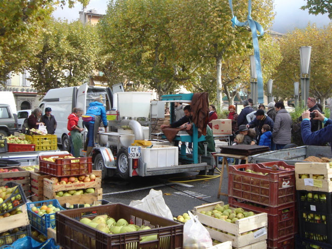 Une journée exceptionnelle autour des fruits à Castellane Une journée exceptionnelle autour des fruits à Castellane