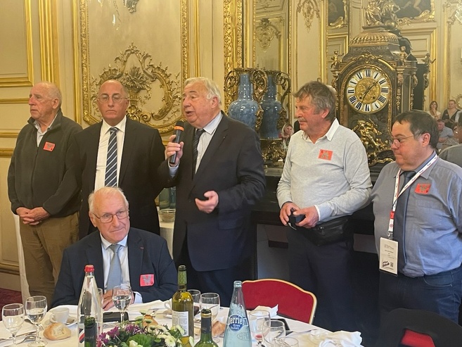 Les maires des Alpes-de-Haute-Provence à l'honneur à Paris Les maires des Alpes-de-Haute-Provence à l'honneur à Paris