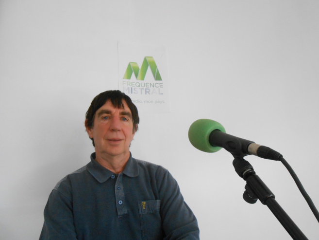 L'association FERUS défend la présence du loup L'association FERUS défend la présence du loup