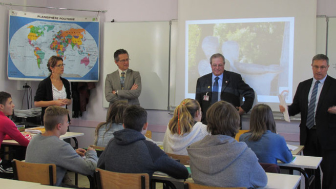Des collégiens dignois se préparent à la commémoration du 11 novembre Des collégiens dignois se préparent à la commémoration du 11 novembre