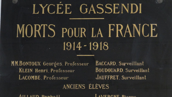 Des collégiens dignois se préparent à la commémoration du 11 novembre Des collégiens dignois se préparent à la commémoration du 11 novembre