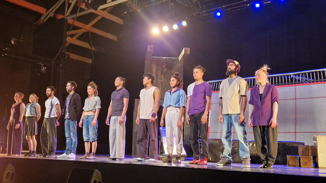 SALTO de la troupe EL NUCLEO a émerveillé le public dignois Dimanche au Palais des Congrès. SALTO de la troupe EL NUCLEO a émerveillé le public dignois Dimanche au Palais des Congrès.
