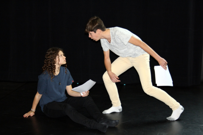 Les enfants soldats, thème d’un atelier théâtre à Château-Arnoux ! Les enfants soldats, thème d’un atelier théâtre à Château-Arnoux !