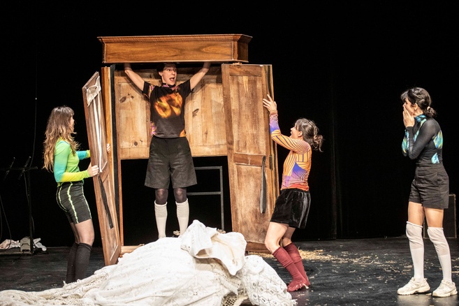 Vaisseau Famille et le collectif Marthe, avec Itto Mehdaoui, dans le mag "A la bonne heure !" - 03/02/2025 Vaisseau Famille et le collectif Marthe, avec Itto Mehdaoui, dans le mag "A la bonne heure !" - 03/02/2025