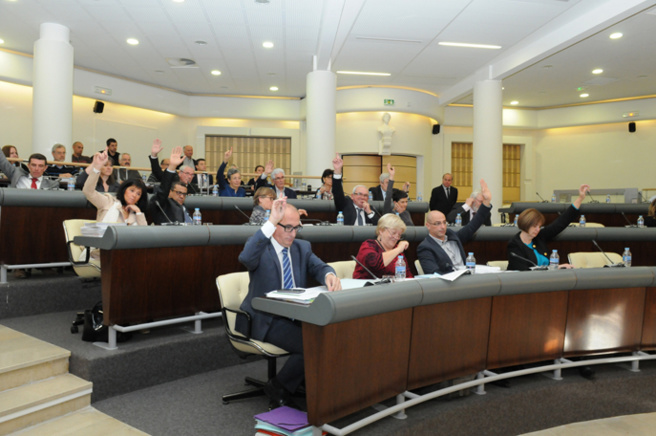 Dans le 04, les impôts vont compenser la baisse des dotations de l’Etat Dans le 04, les impôts vont compenser la baisse des dotations de l’Etat