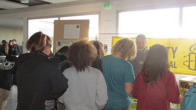 Les jeunes Dignois militent pour les Droits de l’Homme Les jeunes Dignois militent pour les Droits de l’Homme