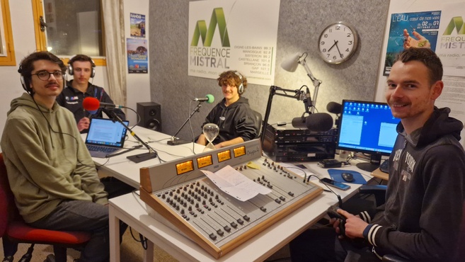 3ème groupe - La vie étudiante à Digne-les-Bains 3ème groupe - La vie étudiante à Digne-les-Bains