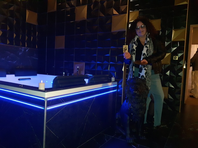 Ma Loveroom, un univers Chic et classe à Bevons Ma Loveroom, un univers Chic et classe à Bevons