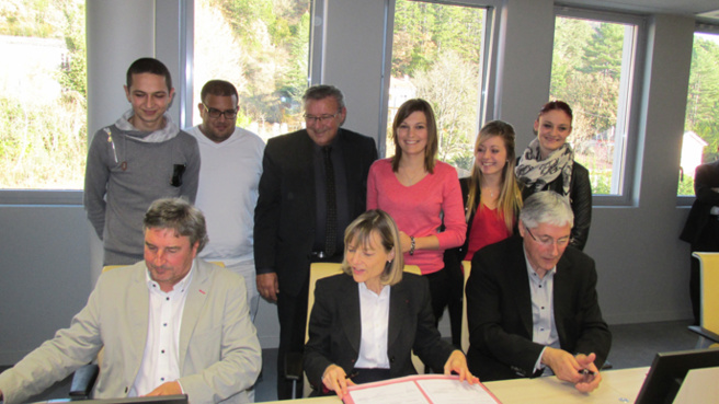 A Digne, 5 jeunes embauchés à la Caisse d’allocations familiales A Digne, 5 jeunes embauchés à la Caisse d’allocations familiales