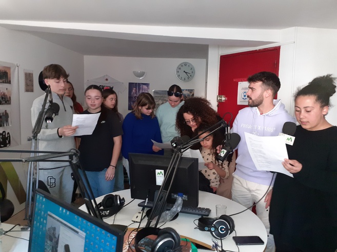 Le Pôle jeunes de Sisteron fait son Rap sur Mistral Le Pôle jeunes de Sisteron fait son Rap sur Mistral