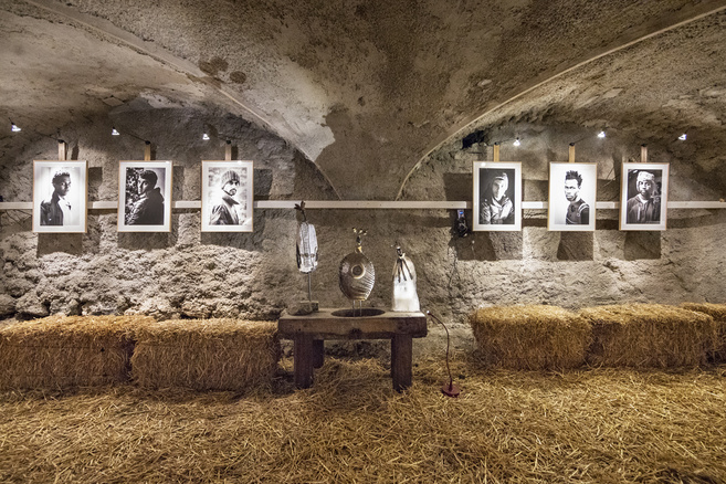 "Echos d'ailleurs", une exposition sur l'exil - avec Julien Benard et Annie Coquelin dans le mag "A la bonne heure !" - 25/02/2025 "Echos d'ailleurs", une exposition sur l'exil - avec Julien Benard et Annie Coquelin dans le mag "A la bonne heure !" - 25/02/2025