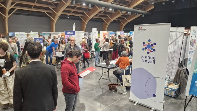 La 3ème édition Dign'Emploi a attiré de nombreux demandeurs d'emploi à Digne les bains ! La 3ème édition Dign'Emploi a attiré de nombreux demandeurs d'emploi à Digne les bains !