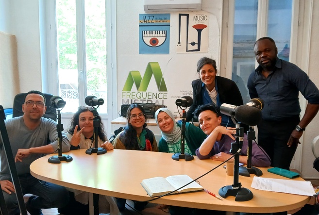 Emission spéciale 04 - "Jeux & gourmandises" - La maison d'animation et de proximité de manosque Emission spéciale 04 - "Jeux & gourmandises" - La maison d'animation et de proximité de manosque