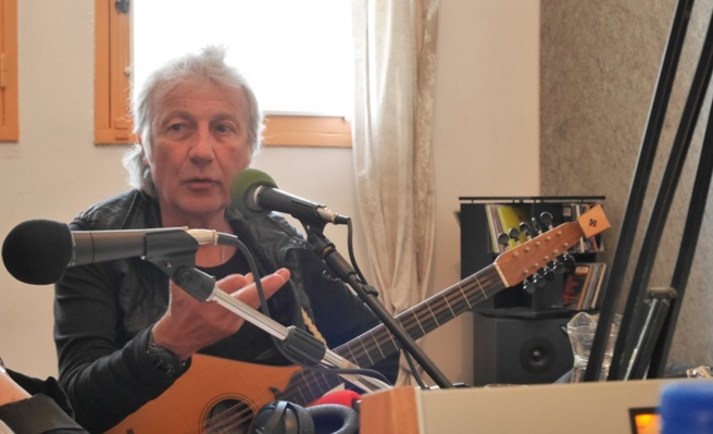 Dominique Ottavi et une de ses cétera Dominique Ottavi et une de ses cétera