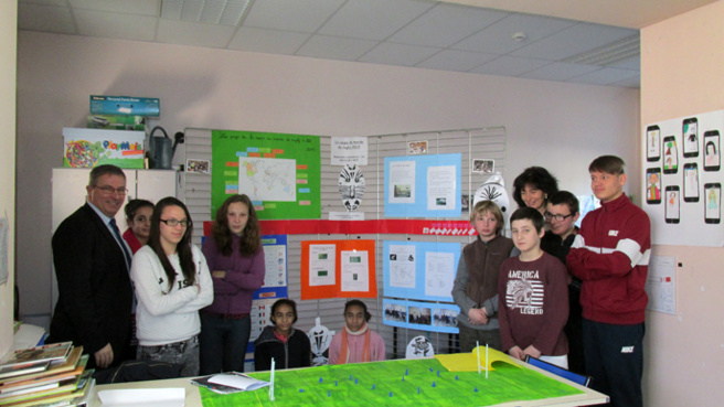 Le rugby au cœur d’une exposition étonnante dans un collège dignois. Le rugby au cœur d’une exposition étonnante dans un collège dignois.