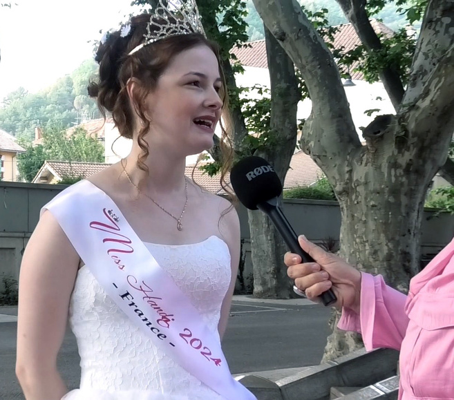 Lisa Bourbon Lisa Bourbon