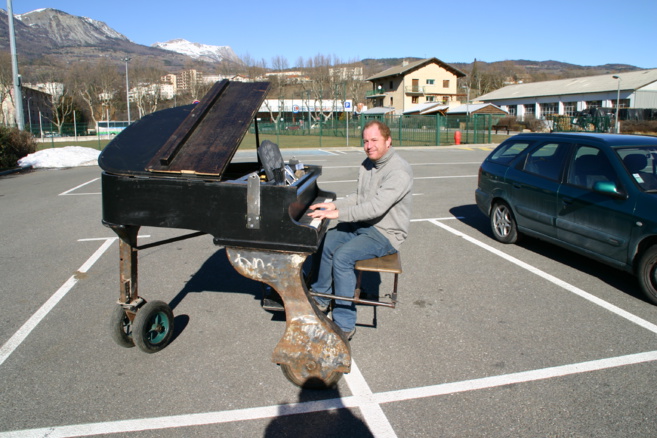 Le Léonard de Vinci du Piano fou existe. Il est haut-alpin… Le Léonard de Vinci du Piano fou existe. Il est haut-alpin…