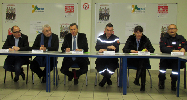 A Digne, le Préfet Guérin donne l’exemple pour les gestes d’urgence A Digne, le Préfet Guérin donne l’exemple pour les gestes d’urgence