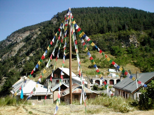 A Serre Chevalier on fête le nouvel an Tibétain A Serre Chevalier on fête le nouvel an Tibétain