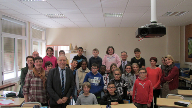 Une classe de Digne sélectionnée pour aller au Palais Bourbon ! Une classe de Digne sélectionnée pour aller au Palais Bourbon !