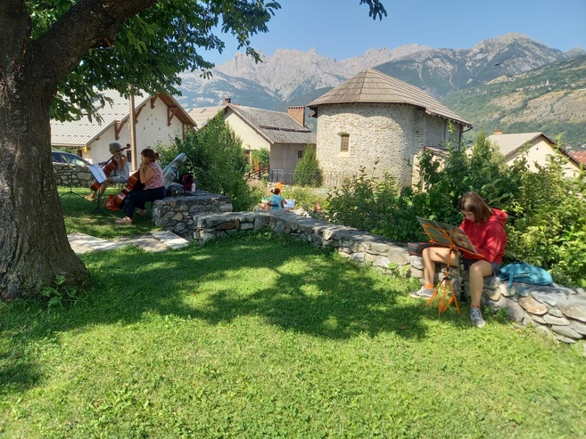En direct de l'Académie Violoncelle en Folie ! En direct de l'Académie Violoncelle en Folie !