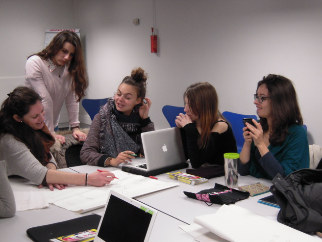 Emission spéciale: le service civique à l'international Emission spéciale: le service civique à l'international