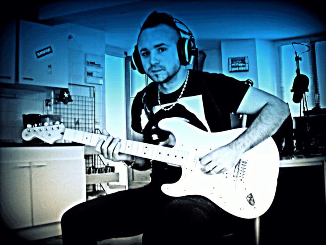 MARIO PONCELET, ANIMATEUR RADIO MAIS AVANT TOUT MUSICIEN ! MARIO PONCELET, ANIMATEUR RADIO MAIS AVANT TOUT MUSICIEN !