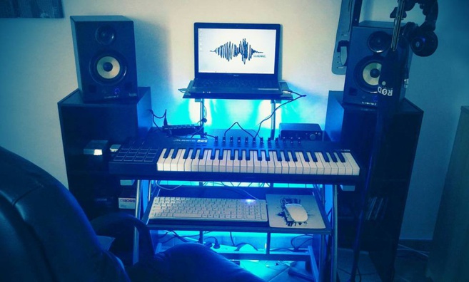 MARIO PONCELET, ANIMATEUR RADIO MAIS AVANT TOUT MUSICIEN ! MARIO PONCELET, ANIMATEUR RADIO MAIS AVANT TOUT MUSICIEN !