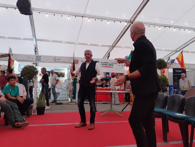 Le Mentalisme : un univers magique avec Jeff & Seb Le Mentalisme : un univers magique avec Jeff & Seb