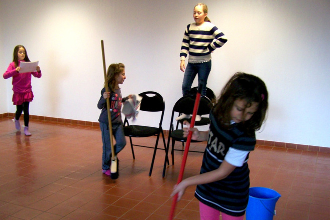 L’ASSOCIATION MISONSCENES SOUHAITE PROMOUVOIR LE SPECTACLE VIVANT A MISON ! L’ASSOCIATION MISONSCENES SOUHAITE PROMOUVOIR LE SPECTACLE VIVANT A MISON !