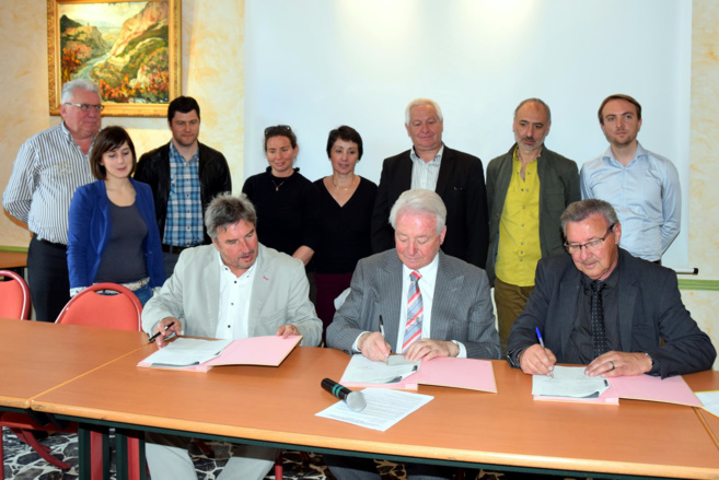 LE CONTRAT ENFANCE-JEUNESSE DE SISTERON A ÉTÉ RECONDUIT ! LE CONTRAT ENFANCE-JEUNESSE DE SISTERON A ÉTÉ RECONDUIT !
