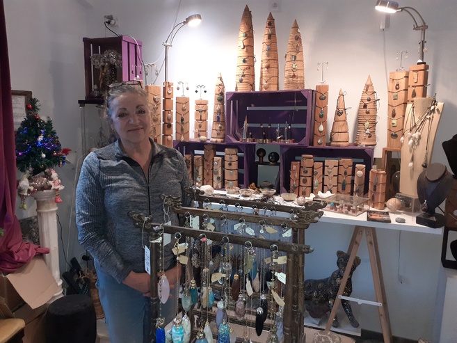 Florence: artisan d’art et lapidaire, la magie opère.