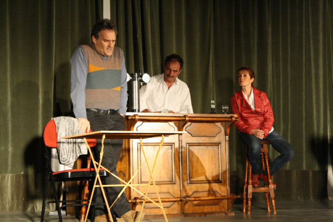 L’atelier théâtre du Foyer Rural de Salignac fait des merveilles ! L’atelier théâtre du Foyer Rural de Salignac fait des merveilles !