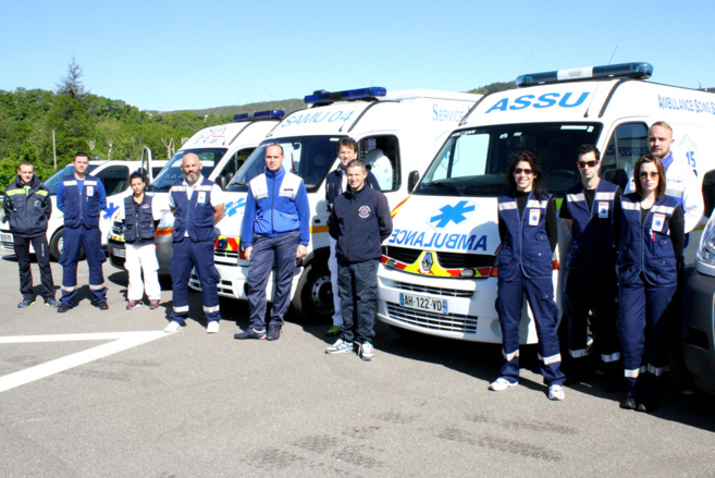 LES ELEVES AMBULANCIERS DE SISTERON DANS LE CONCRET ! LES ELEVES AMBULANCIERS DE SISTERON DANS LE CONCRET !