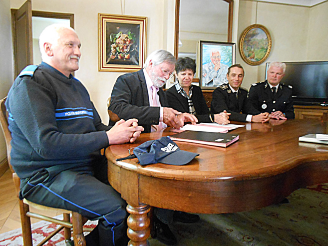 A Manosque, les polices nationale et municipale collaborent étroitement. A Manosque, les polices nationale et municipale collaborent étroitement.